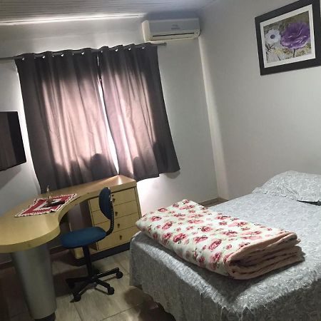 פוז דו איגואסו Casa Com 2 Quartos Agradaveis Com Ar Condicionado מראה חיצוני תמונה